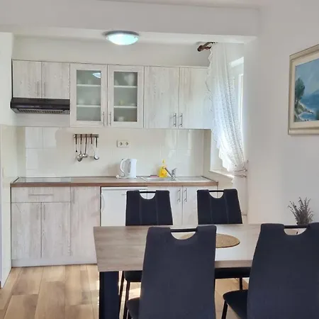 Barbalic D Gostinjska kuća 3*